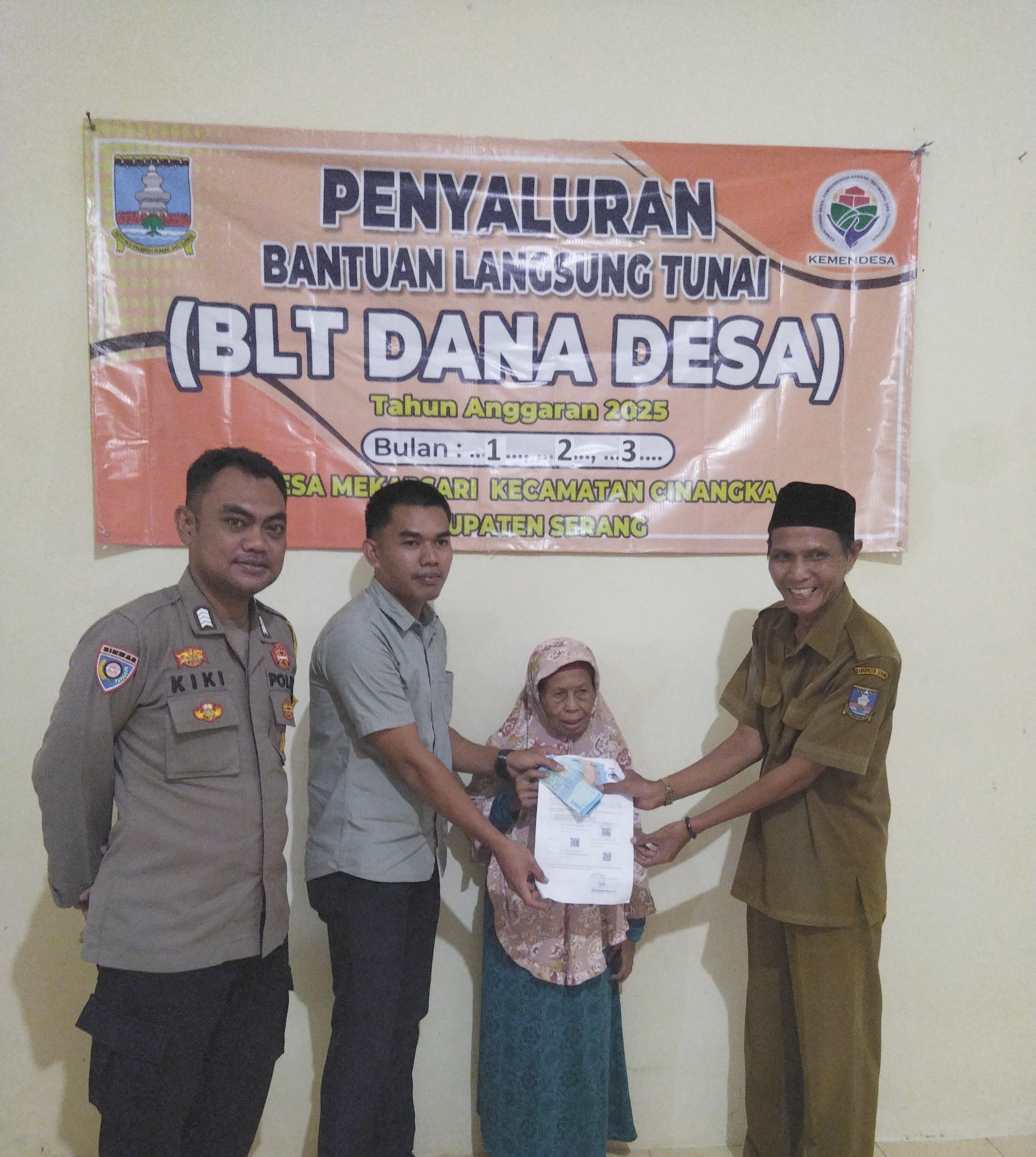 bantuan-langsung-tunai-dana-desa-blt-dd-desa-mekarsari-kecamatan-cinangka-kabupaten-serang
