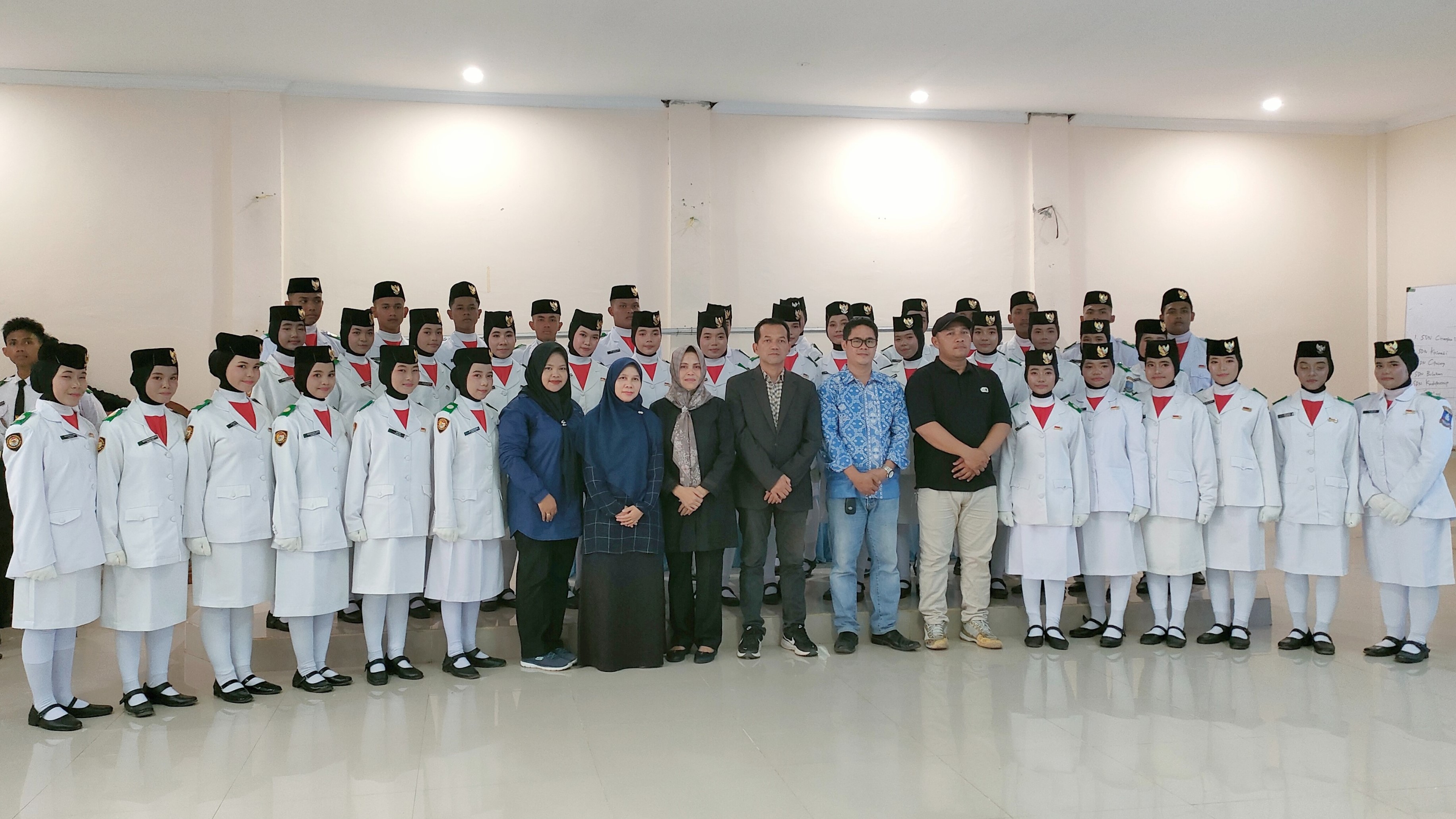 pengukuhan-paskibraka-hut-ri-ke-81-tahun-2026-kecamatan-cinangka